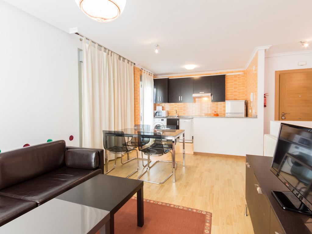 Apartamentos La Balandra De Muros Muros de Nalón エクステリア 写真